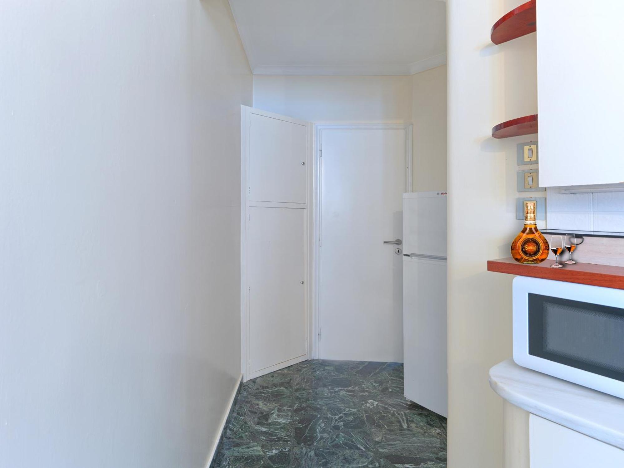 Central Pagrati Apartment With Park View Balcony - Opp Pangrati Grove Atena Exterior foto